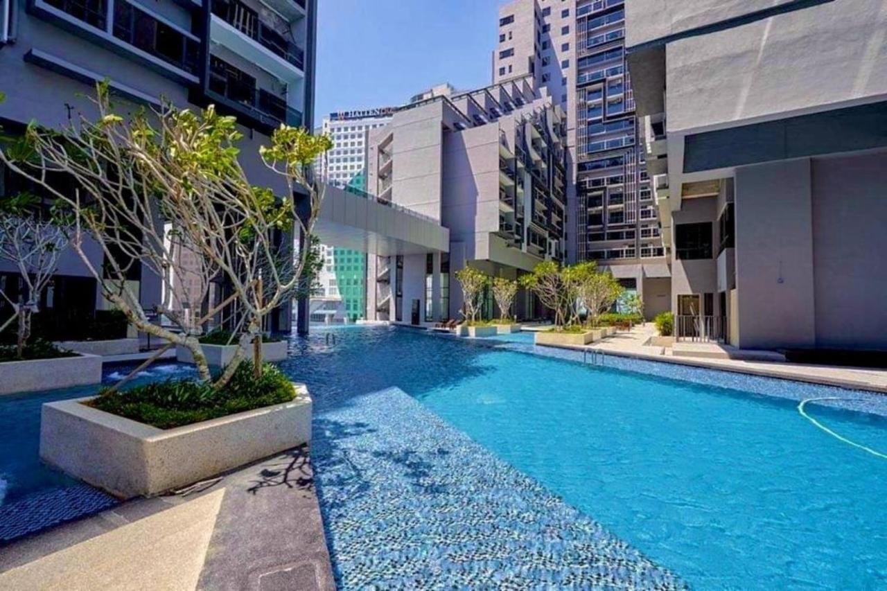 Imperio.Res - Near To Jonker & Mall - Pool View Melaka Zewnętrze zdjęcie
