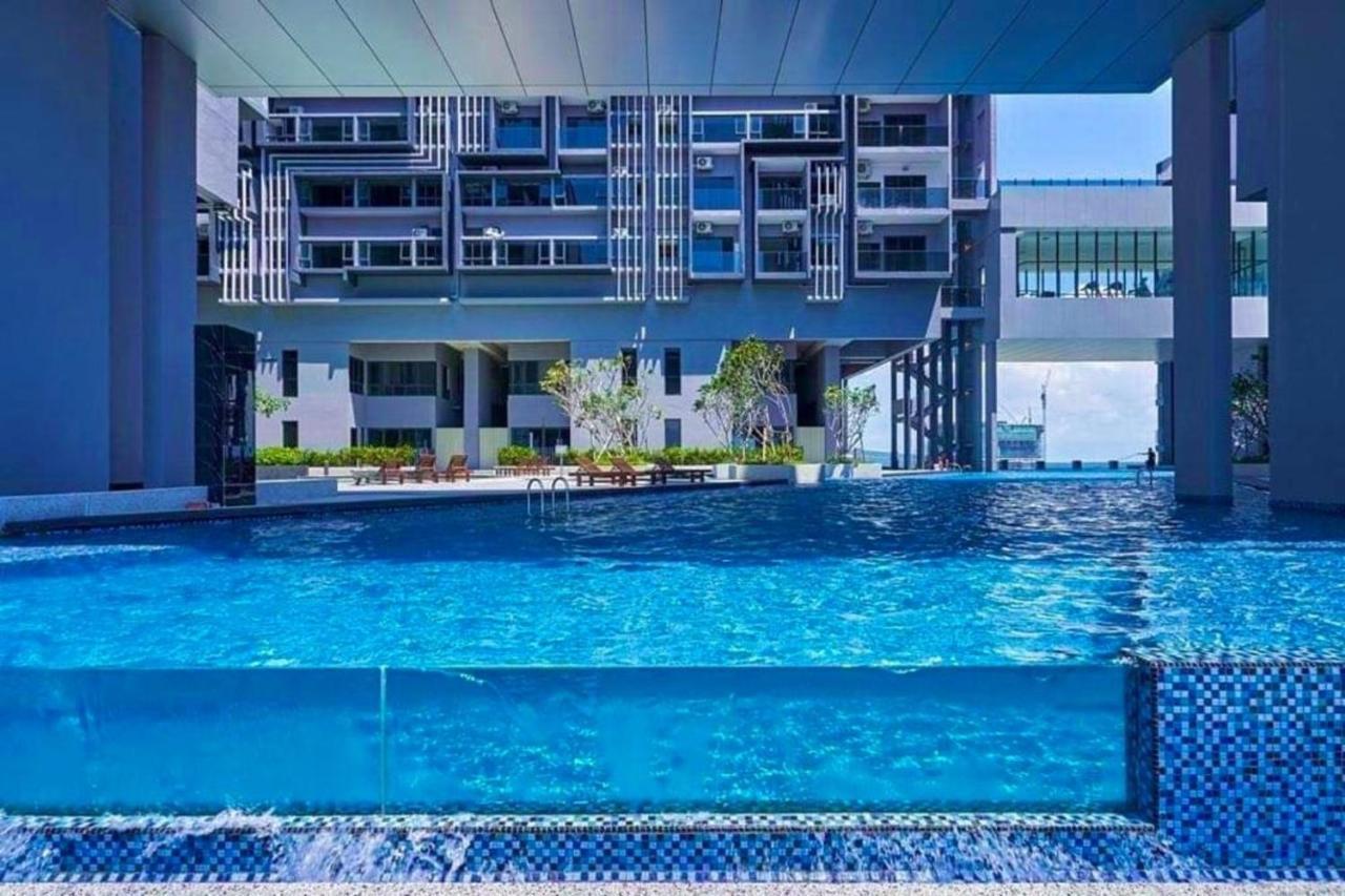 Imperio.Res - Near To Jonker & Mall - Pool View Melaka Zewnętrze zdjęcie